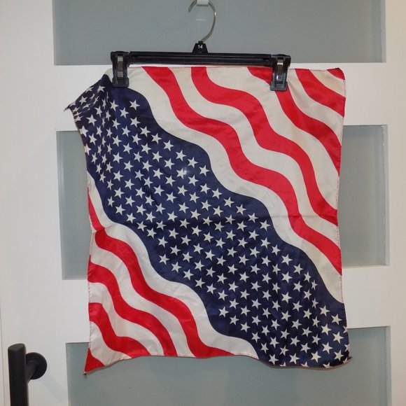 20" Wavy American Flag Bandana Handkerchief Scarf 100% Cotton Made In The USA - Picture 5 of 6